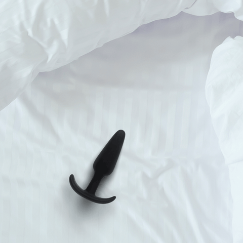 NAUGHTY - BLACK - 4.5\"