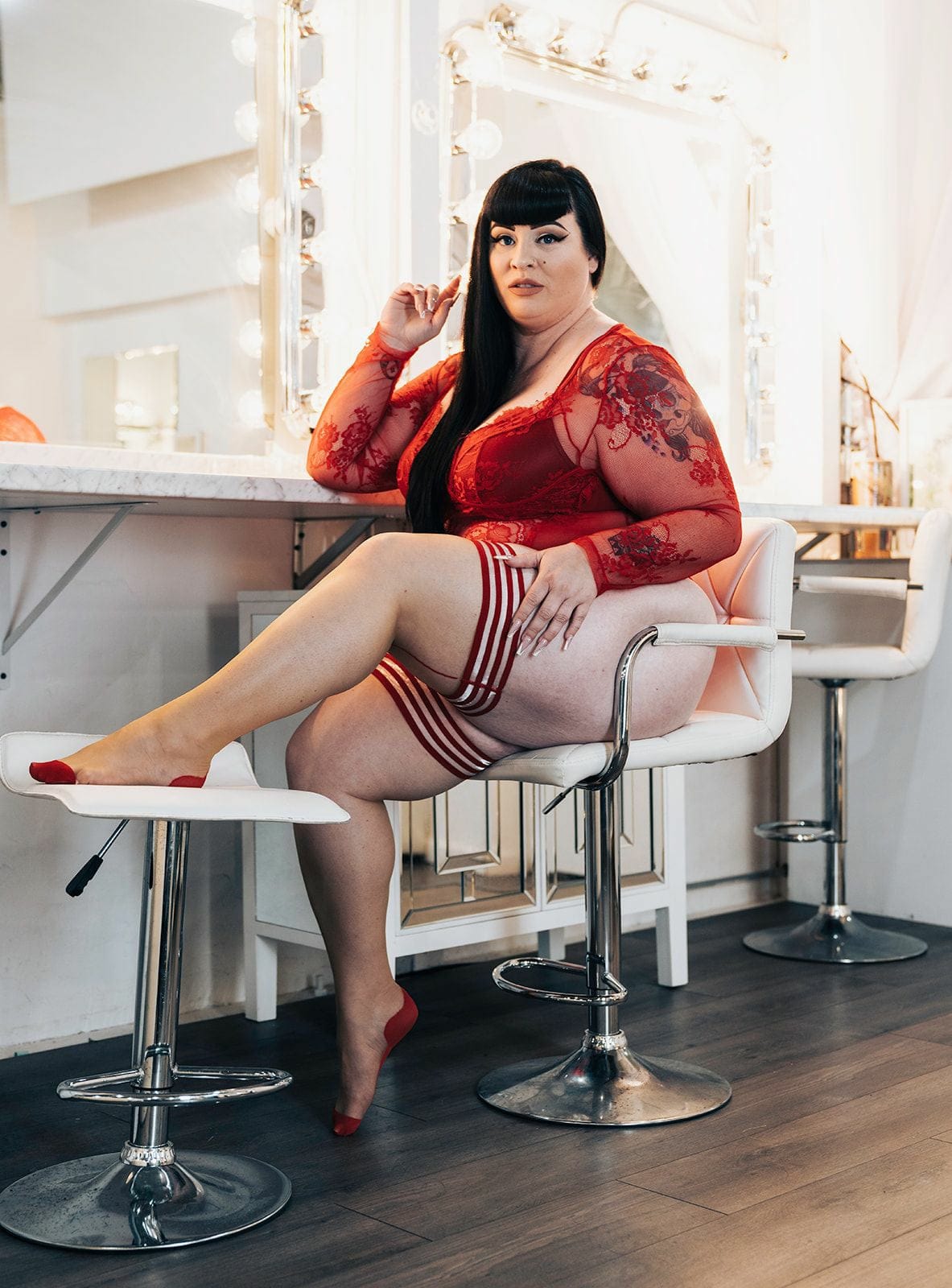 WHITNEY - CUBAN NUDE W/ RED SEAM - C