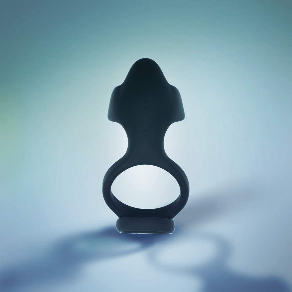 Hung Taint Ring with blue background and shadows