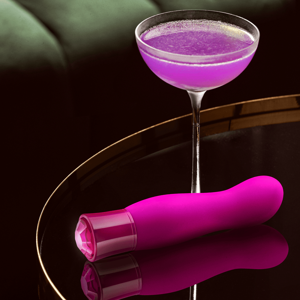 Blush Oh My Gem Exclusive Tourmaline bullet vibrator lifestyle image