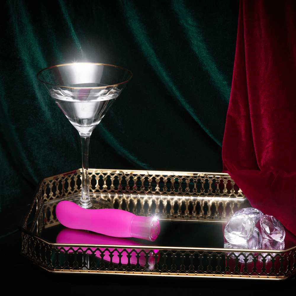 Blush Oh My Gem Exclusive Tourmaline bullet vibrator lifestyle image