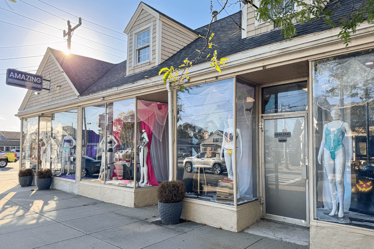 Amazing Intimate Essentials