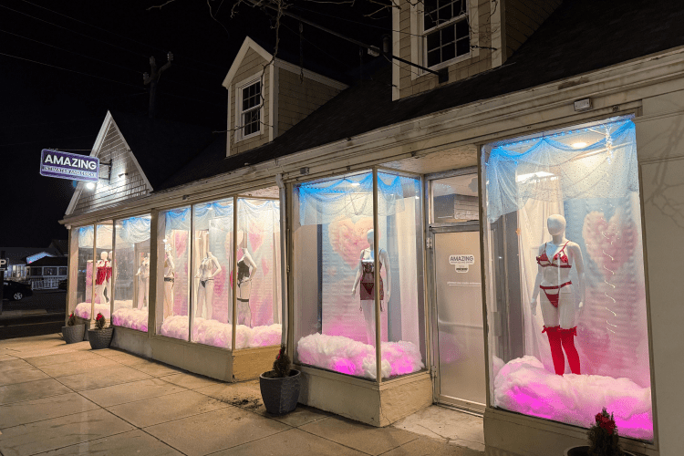 Amazing Intimate Essentials